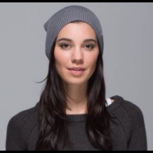 NWOT lululemon Gray Rad Hatter Toque Beanie